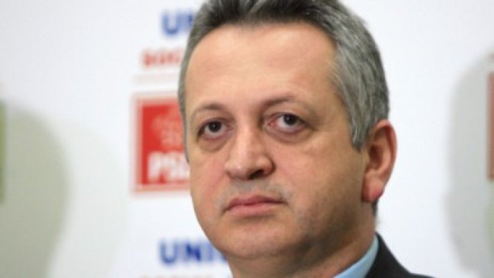 Fenechiu: M-am întâlnit cu premierul şi i-am predat mandatul de la Ministerul Transporturilor